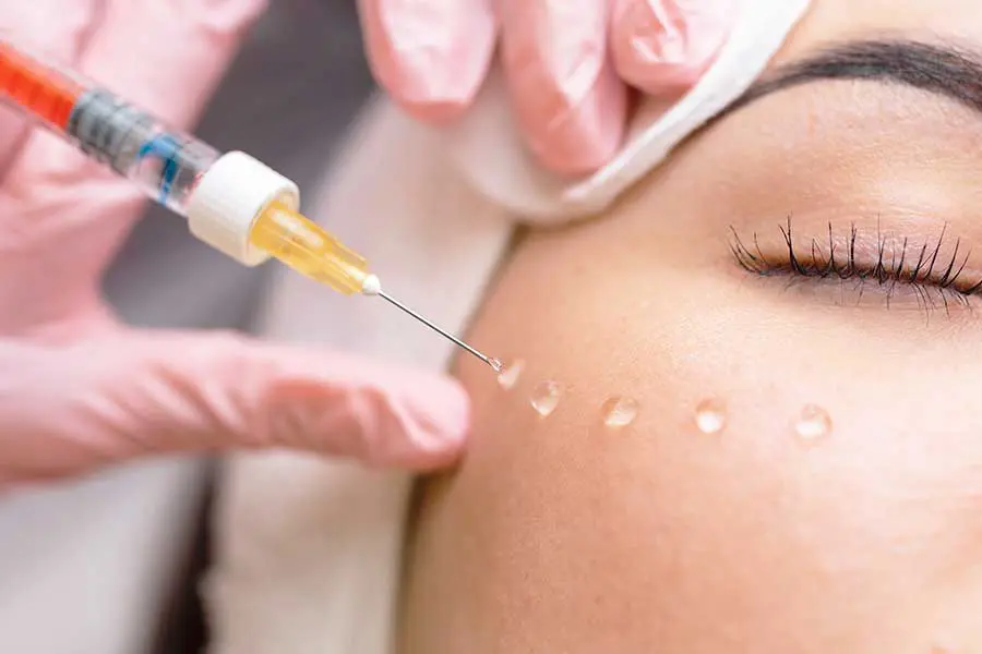 お顔の構造を知り尽くした医師の技術